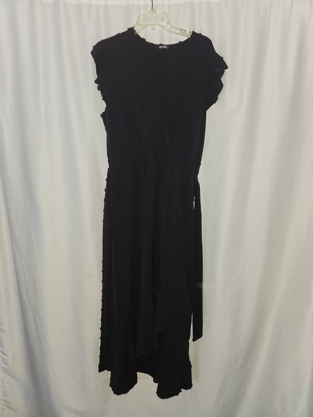 Black Textured Dress #sophisticated #chic #flowing #comfortable  #timeless